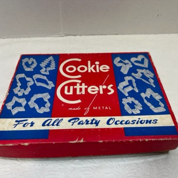 VTG Cookie Cutters (12) Made Of Metal For All Party Occasions ORIGINAL Box - Picture 2 of 5